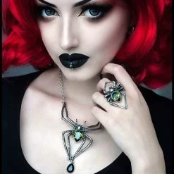 Bague 'Emerald Venom' -Magasin De Mode bague emerald venom 2