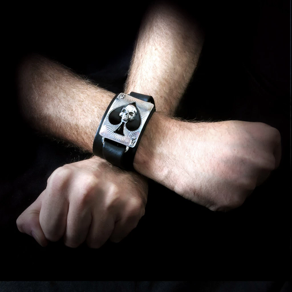 Bracelet 'Ace Of Dead' En Cuir Noir 6 Bracelet 'Ace Of Dead' En Cuir Noir – Image 4