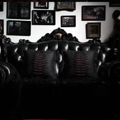 Coussin Décoratif 'Ribcage' Noir Et Rouge -Magasin De Mode coussin decoratif ribcage noir et rouge 12