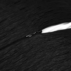 Coussin Décoratif 'Ribcage' Noir Et Rouge -Magasin De Mode coussin decoratif ribcage noir et rouge 9