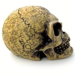 Crâne En Résine 'Omega Skull' -Magasin De Mode crane en resine omega skull 1 2
