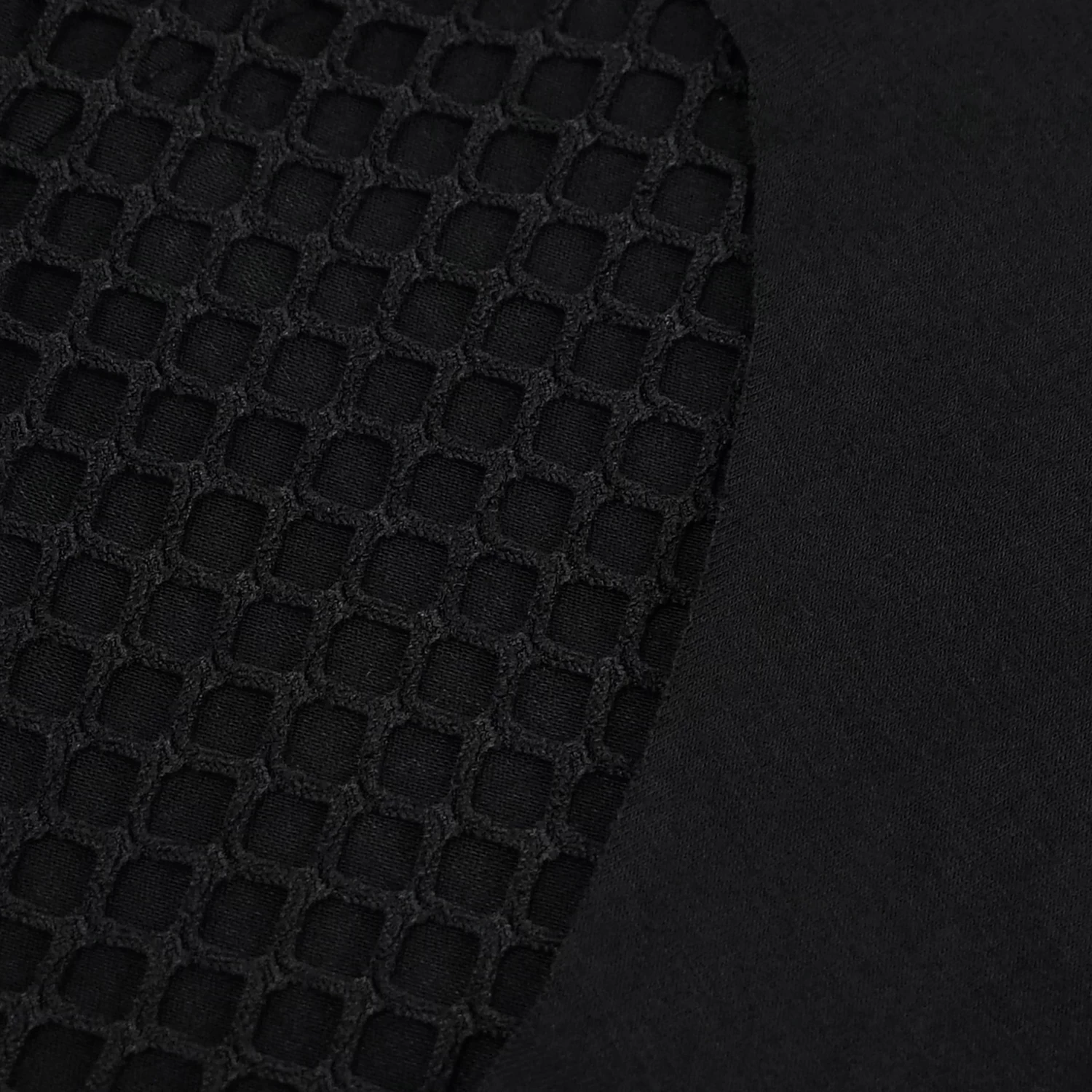 Crop Top à Capuche 'Pentagram' Noir 13 Crop Top à Capuche 'Pentagram' Noir – Image 11