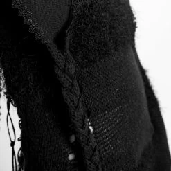 Echarpe à Capuche 'Hellebore' Noire -Magasin De Mode echarpe a capuche hellebore noire 15