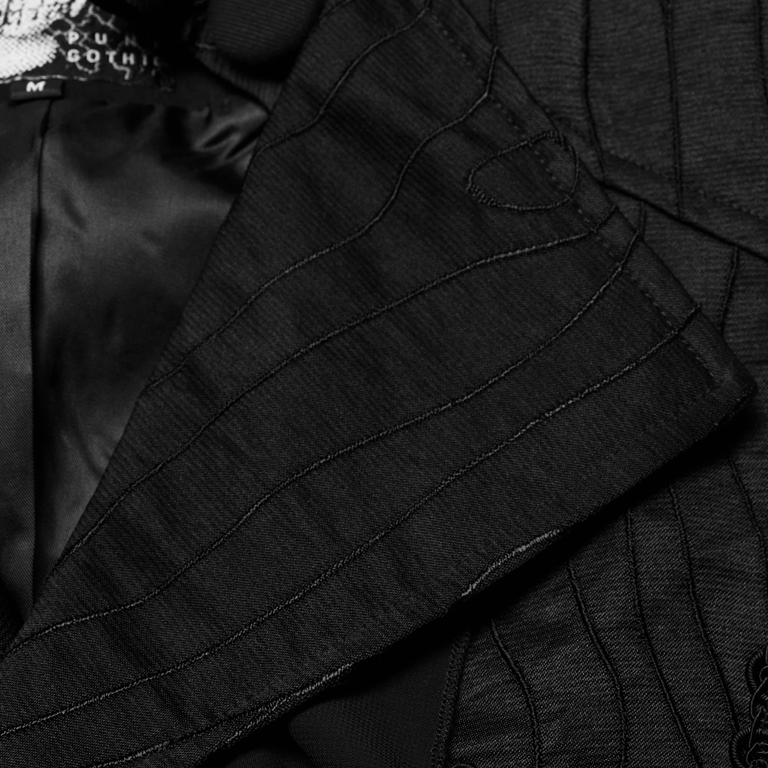 Gilet 'Gothic Noble Jacquard' Noir 13 Gilet 'Gothic Noble Jacquard' Noir – Image 11