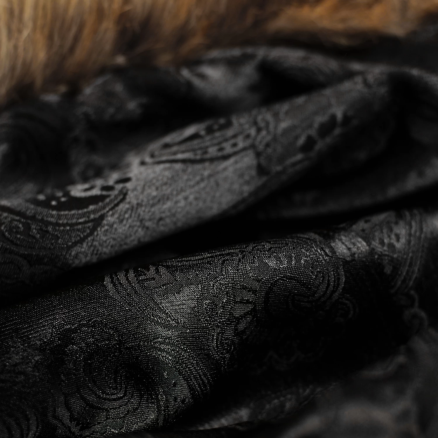 Longue Cape Pour Femmes 'Foxa' Rouge 13 Longue Cape Pour Femmes 'Foxa' Rouge – Image 11