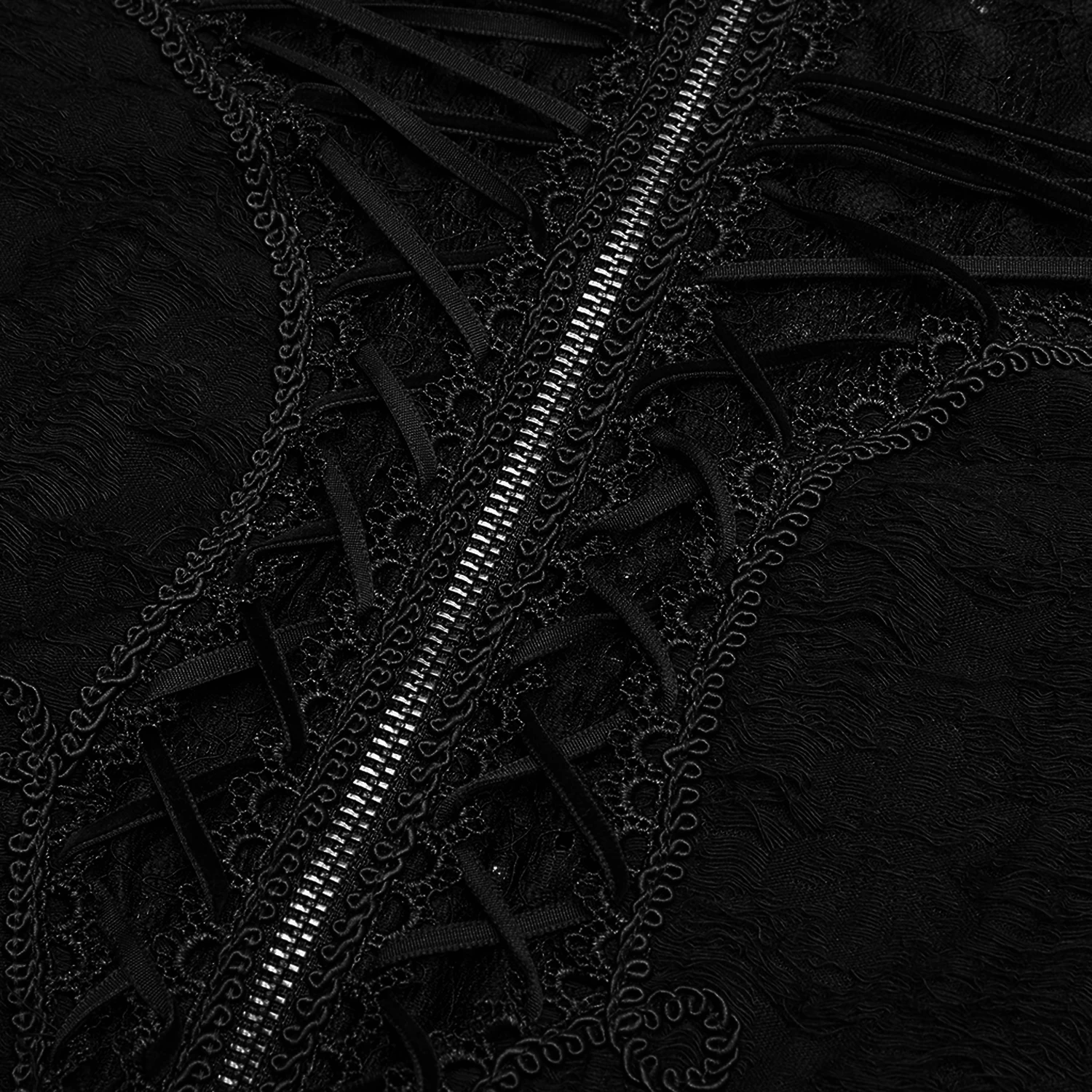 Manteau 'Spellbound' En Dentelle Noire 15 Manteau 'Spellbound' En Dentelle Noire – Image 13