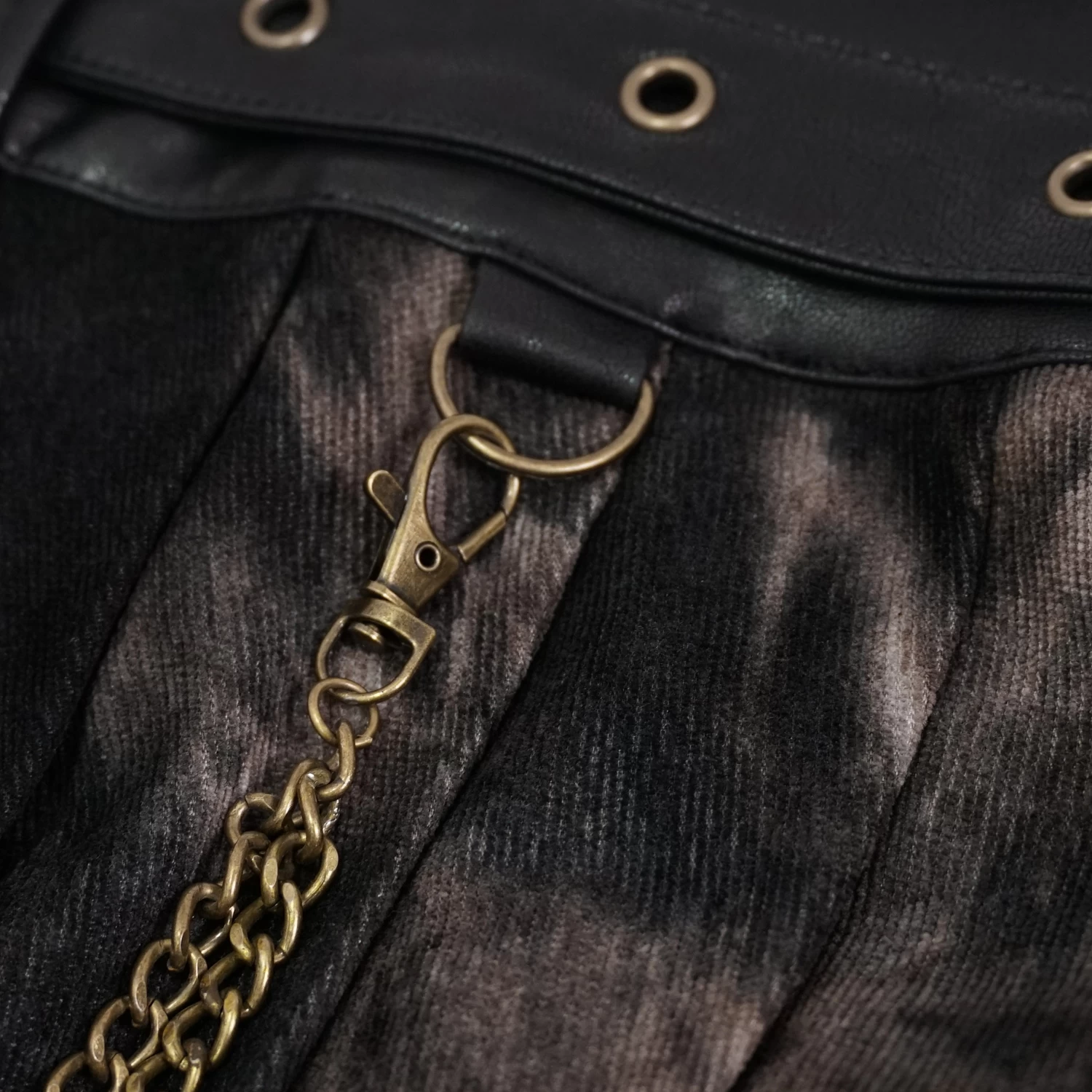 Mi-Jupe Kilt Asymétrique 'Taurus' Noire Et Cuivre 22 Mi-Jupe Kilt Asymétrique 'Taurus' Noire Et Cuivre – Image 20