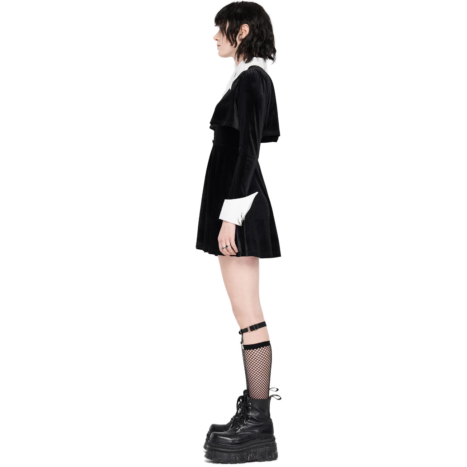 Mini Robe 'Dark Bat' Noire Et Blanche 13 Mini Robe 'Dark Bat' Noire Et Blanche – Image 11