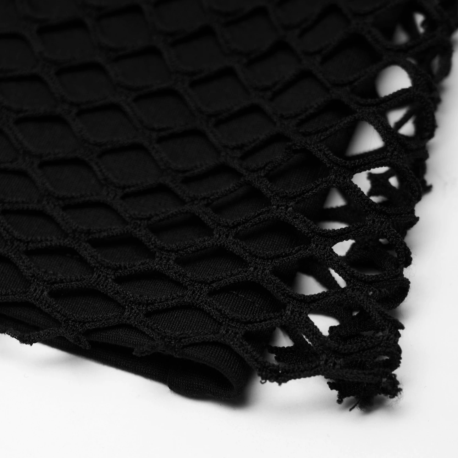 Mini Robe 'Elsinore' Noire 19 Mini Robe 'Elsinore' Noire – Image 17