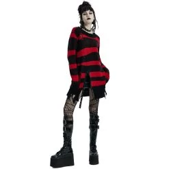 Pull 'Dark Doll' à Rayures Rouges Et Noires -Magasin De Mode pull dark doll a rayures rouges et noires 5