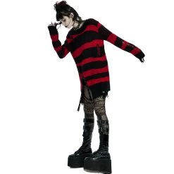 Pull 'Dark Doll' à Rayures Rouges Et Noires -Magasin De Mode pull dark doll a rayures rouges et noires 6