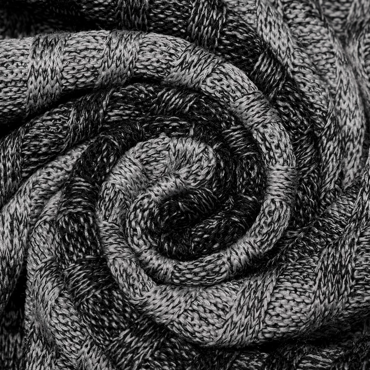 Pull 'Pagan' Rayé Gris Et Noir 14 Pull 'Pagan' Rayé Gris Et Noir – Image 12