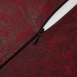 Taie D'Oreiller Décorative 'Gothic Cozy' Rouge -Magasin De Mode taie d oreiller decorative gothic cozy rouge 8