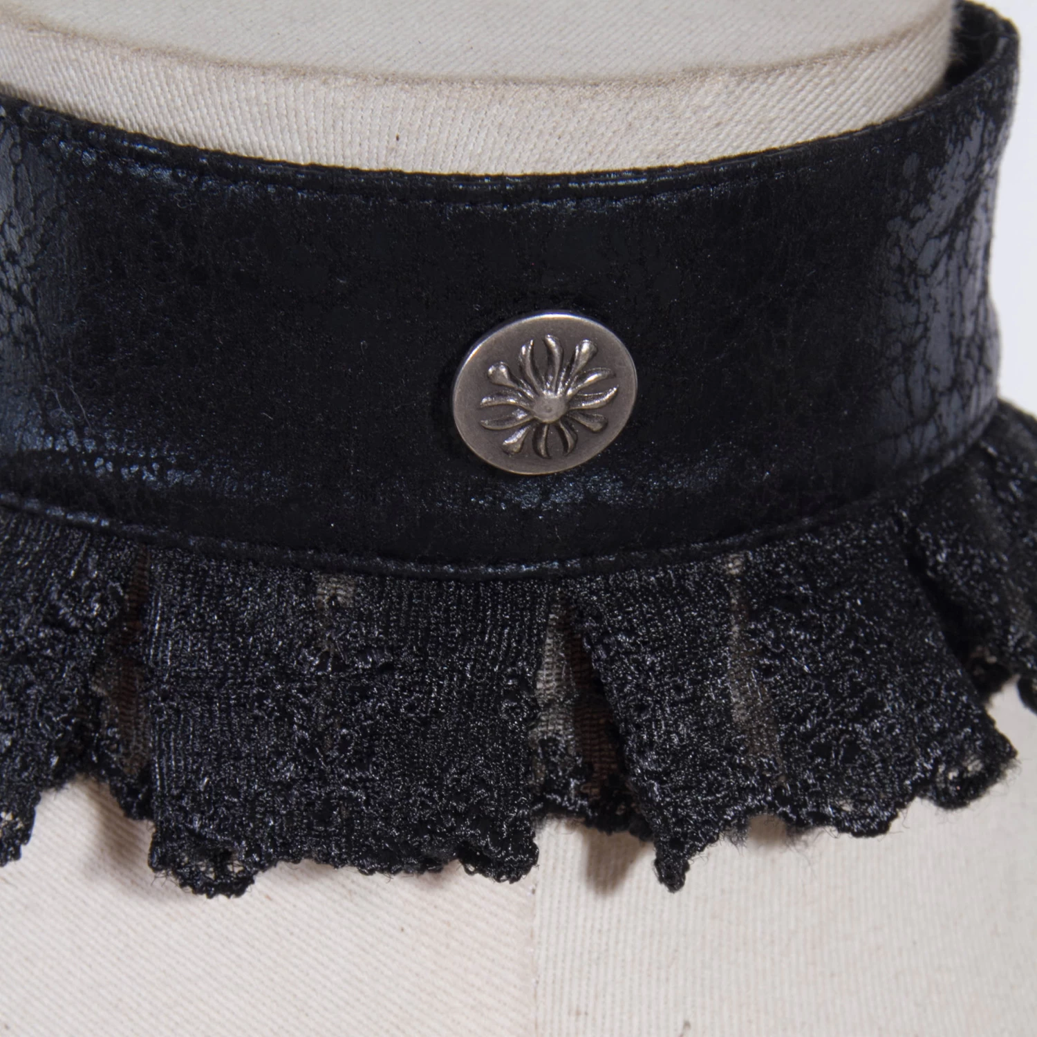 Top En Dentelle Noire 'Thyone' 10 Top En Dentelle Noire 'Thyone' – Image 8