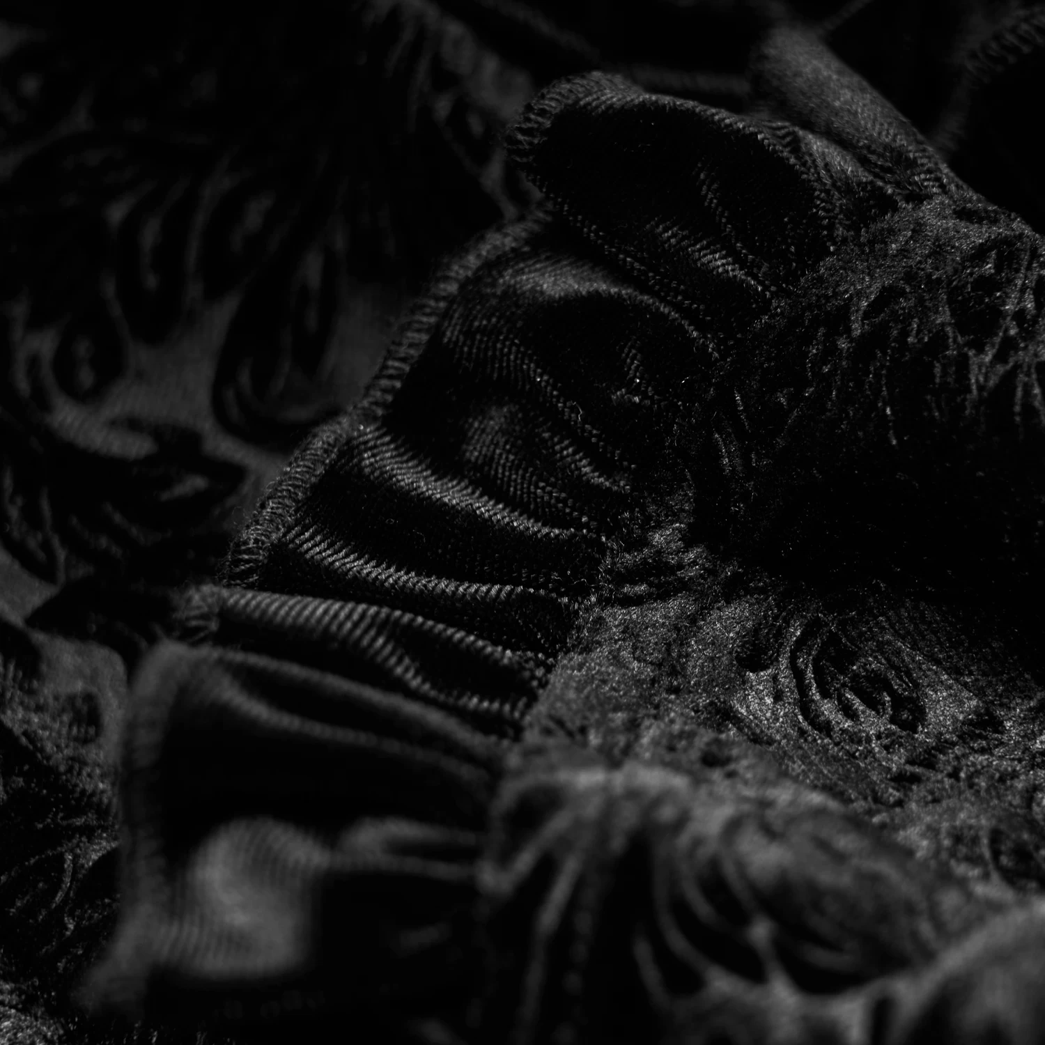 Top 'Ophelia' En Velours Noir 15 Top 'Ophelia' En Velours Noir – Image 13