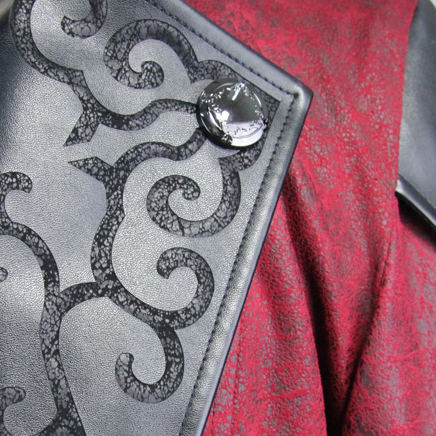 Veste à Capuche 'Assassins Creed' Rouge 14 Veste à Capuche 'Assassins Creed' Rouge – Image 12